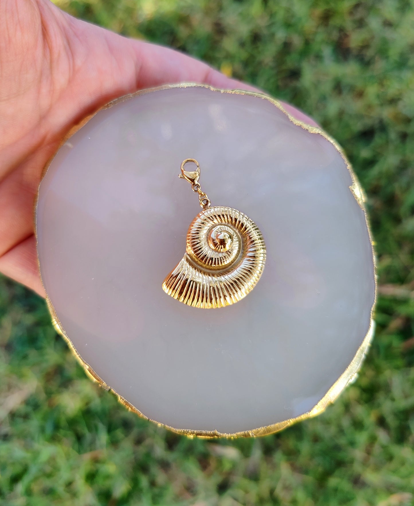 CHARM ESCARGOT