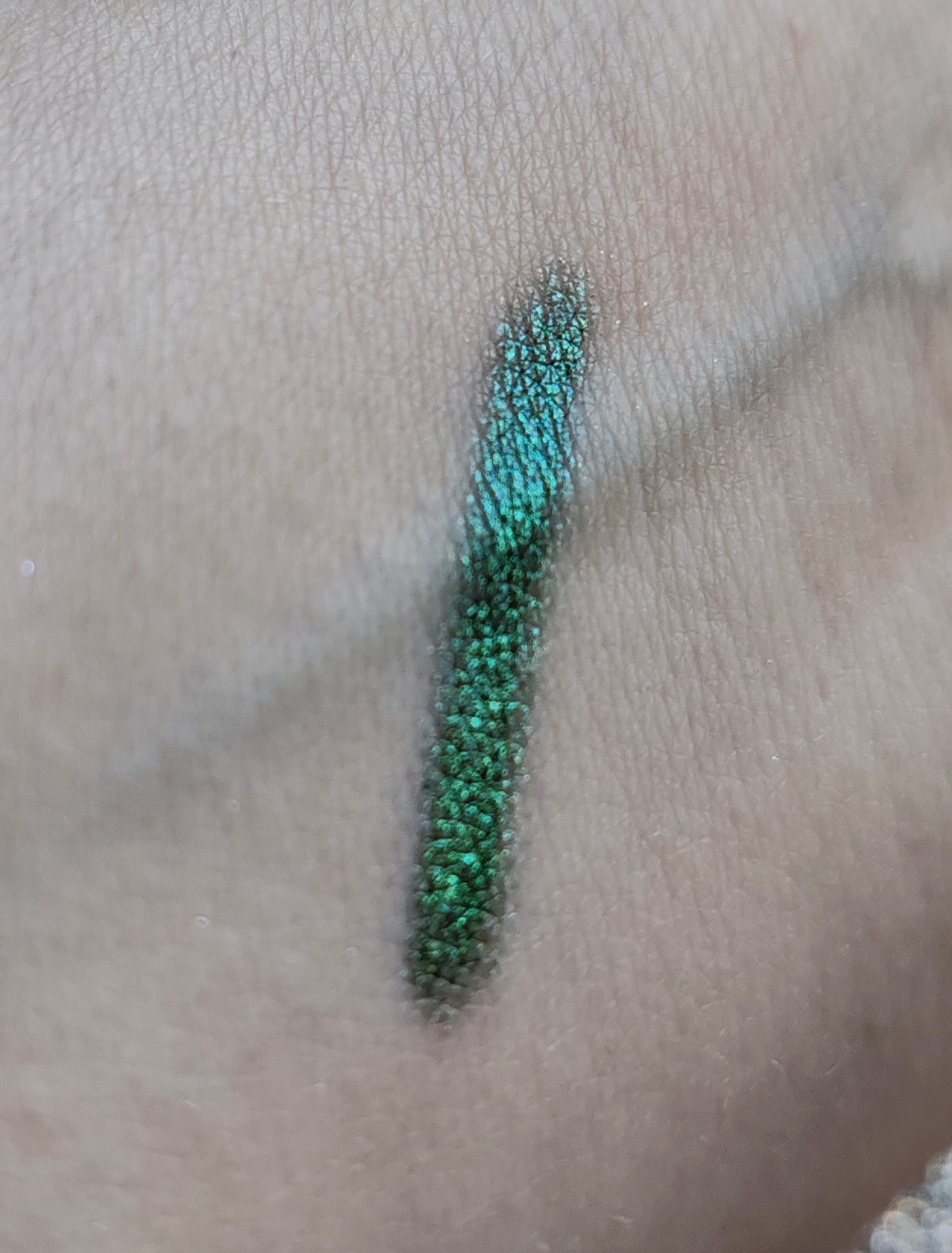 CRAYON LINER CAMÉLÉON N°4